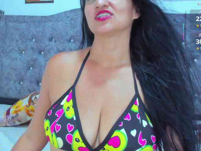 mia-Angells webcam