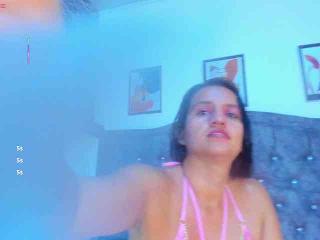 mia-Angells webcam