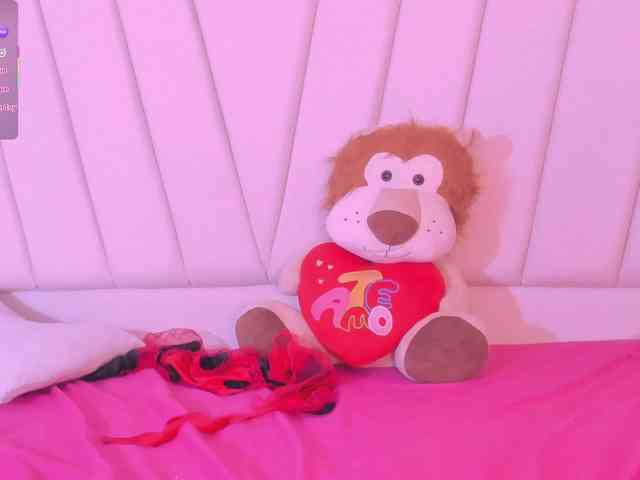 mia-Angells webcam