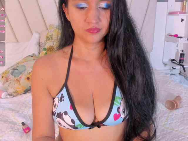 mia-Angells webcam
