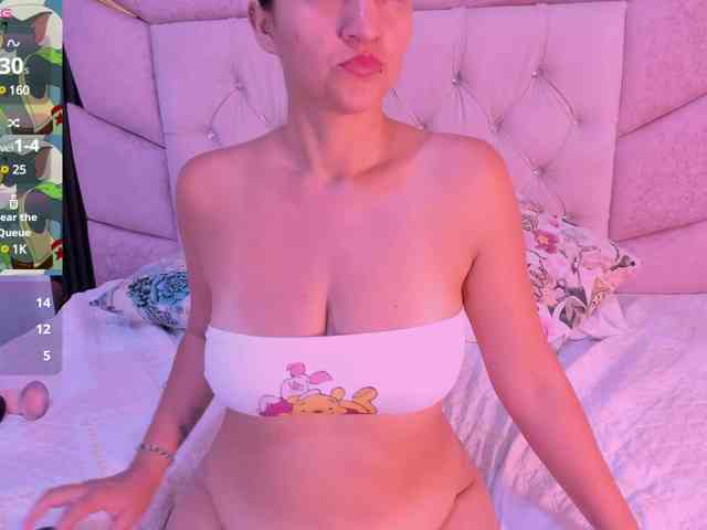 mia-Angells webcam