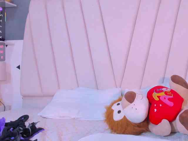 mia-Angells webcam