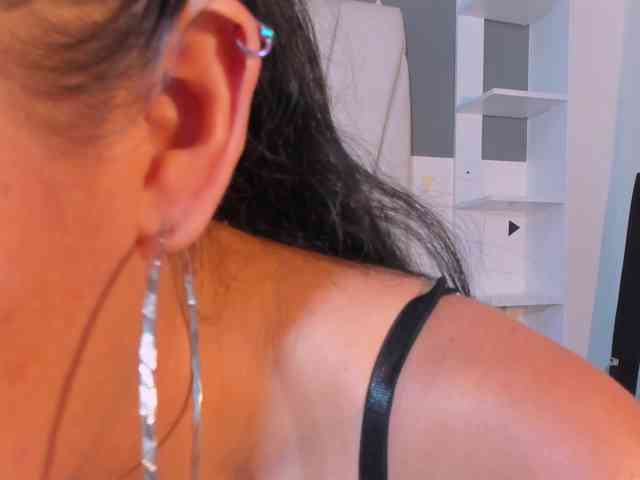 mia-Angells webcam