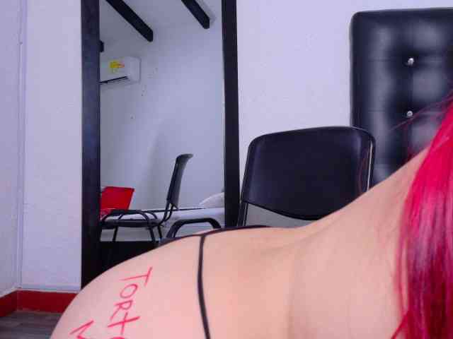 Cumeater-cougar69 webcam