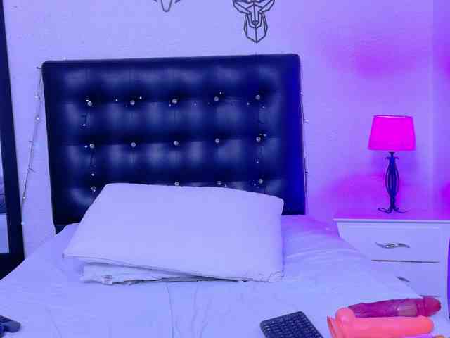 Cumeater-cougar69 webcam