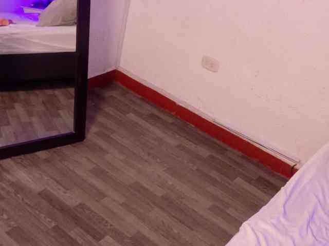 Cumeater-cougar69 webcam