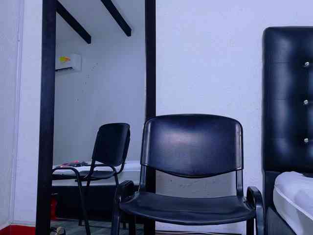 Cumeater-cougar69 webcam