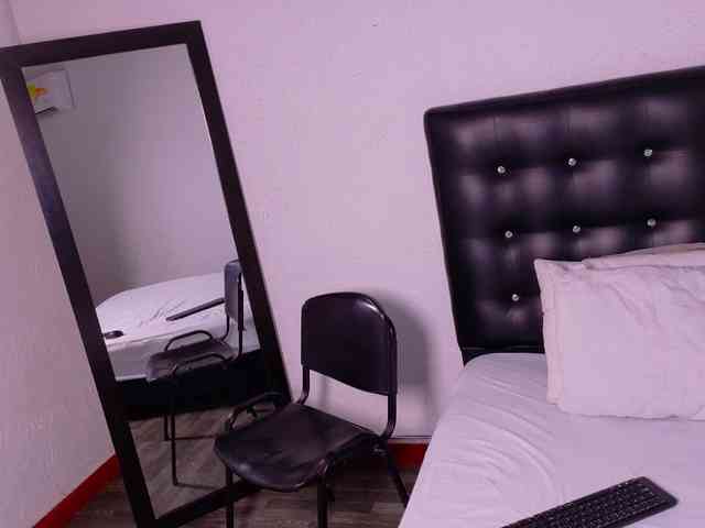 Cumeater-cougar69 webcam