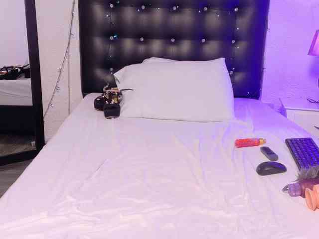 Cumeater-cougar69 webcam