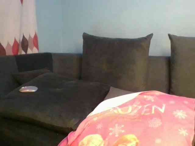 Savagetonguee webcam