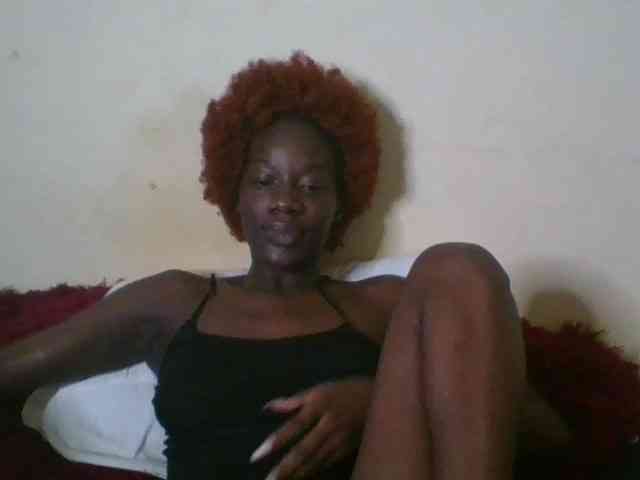 Savagetonguee webcam