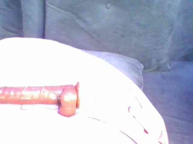 Savagetonguee webcam