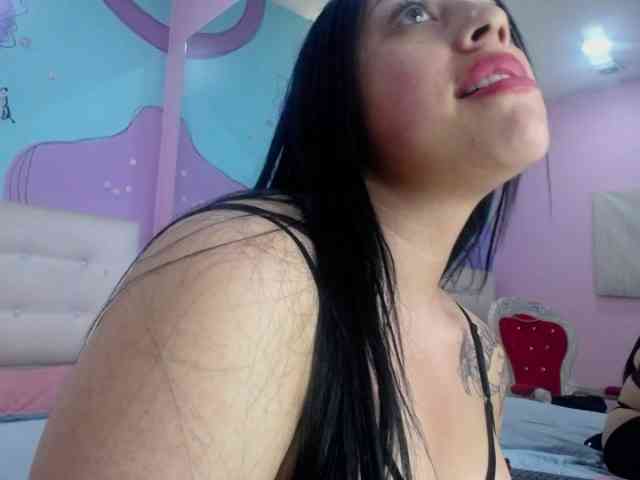 PaulinaPearl webcam