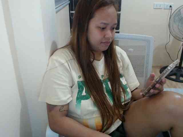 NewAsianHottie webcam