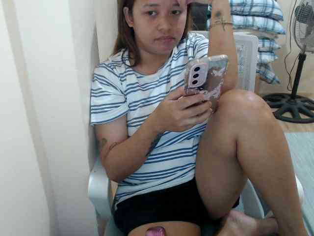 NewAsianHottie webcam