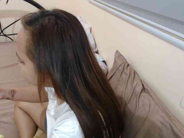 NewAsianHottie webcam