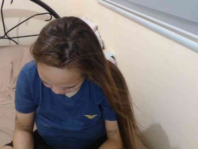NewAsianHottie webcam