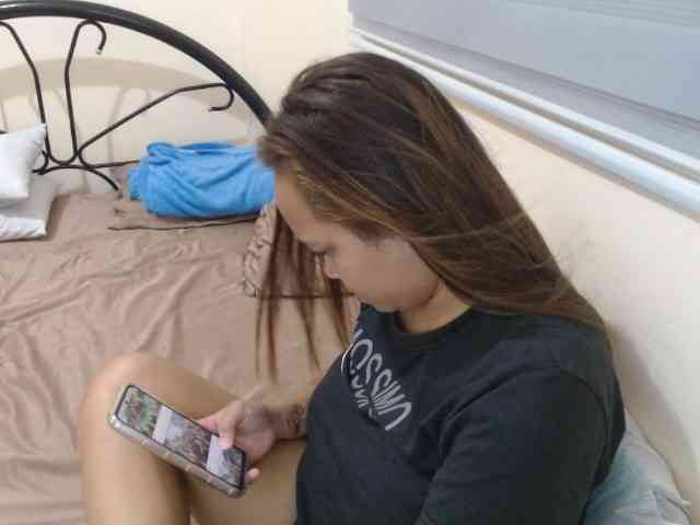 NewAsianHottie webcam