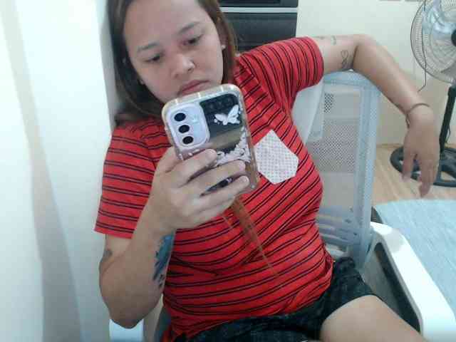 NewAsianHottie NewAsianHottie