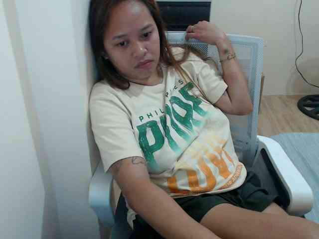 NewAsianHottie NewAsianHottie