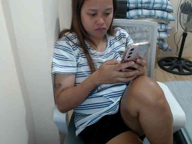 NewAsianHottie webcam