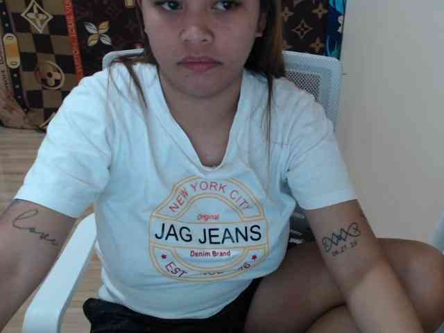 NewAsianHottie webcam