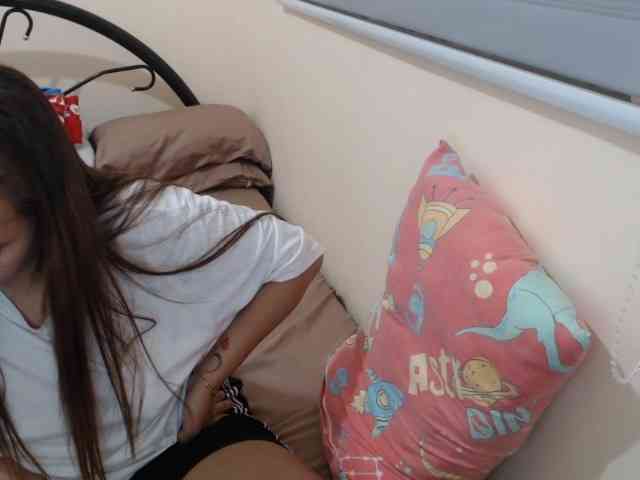 NewAsianHottie webcam