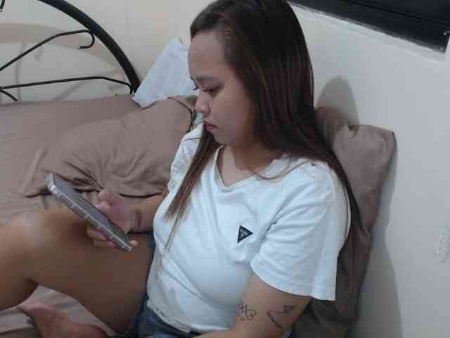 NewAsianHottie webcam