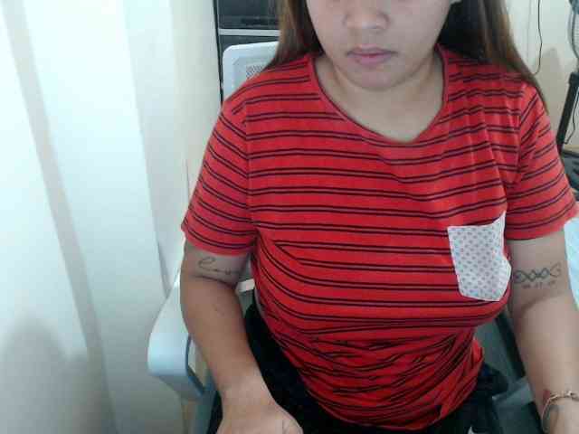 NewAsianHottie webcam