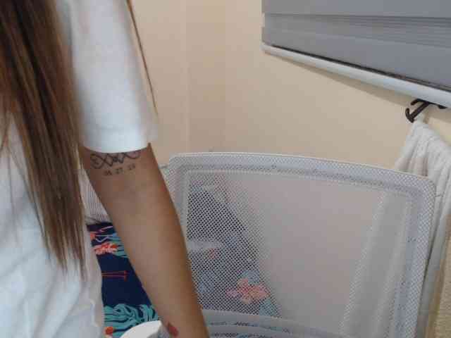 NewAsianHottie webcam