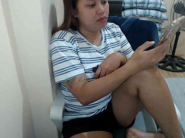 NewAsianHottie webcam