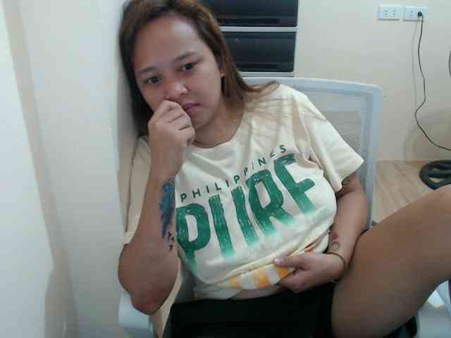 NewAsianHottie NewAsianHottie