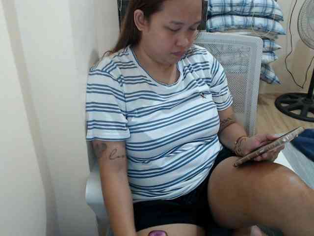 NewAsianHottie NewAsianHottie