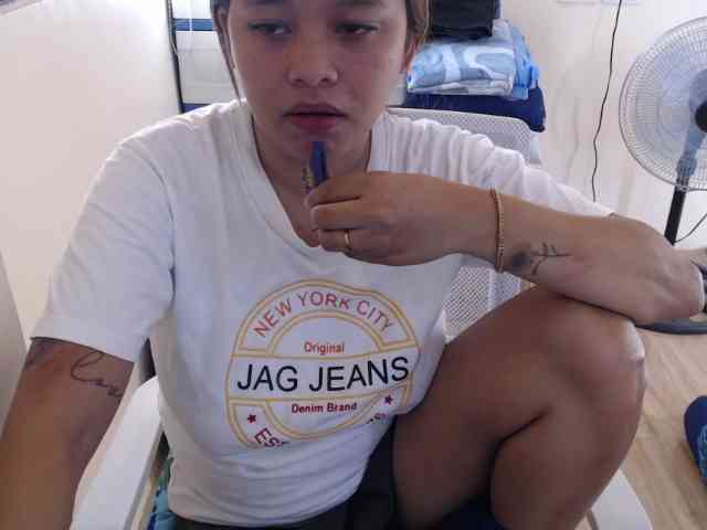 NewAsianHottie webcam