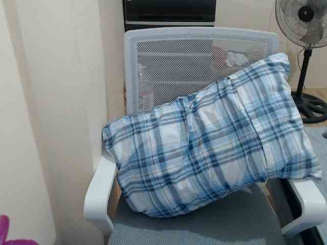 NewAsianHottie NewAsianHottie