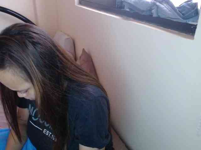 NewAsianHottie webcam