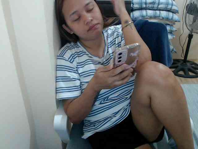 NewAsianHottie NewAsianHottie