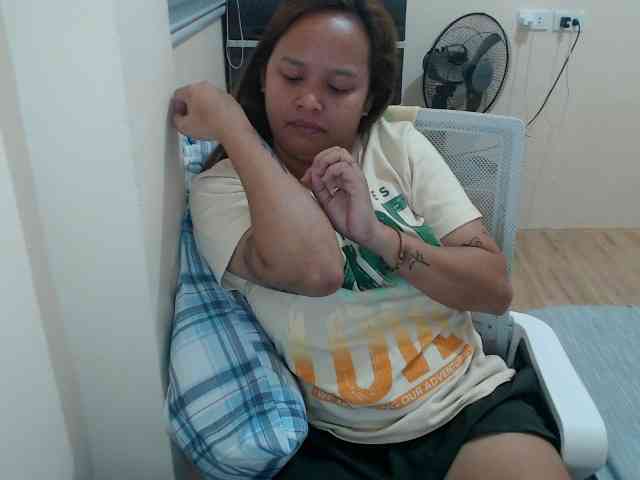 NewAsianHottie NewAsianHottie