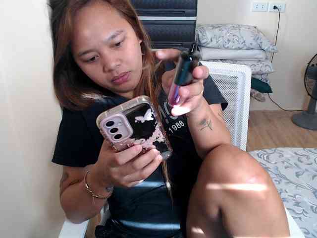 NewAsianHottie NewAsianHottie