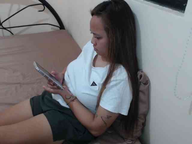 NewAsianHottie webcam