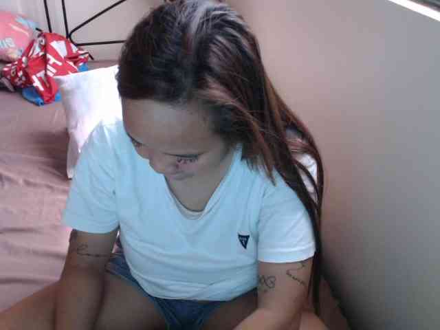 NewAsianHottie webcam