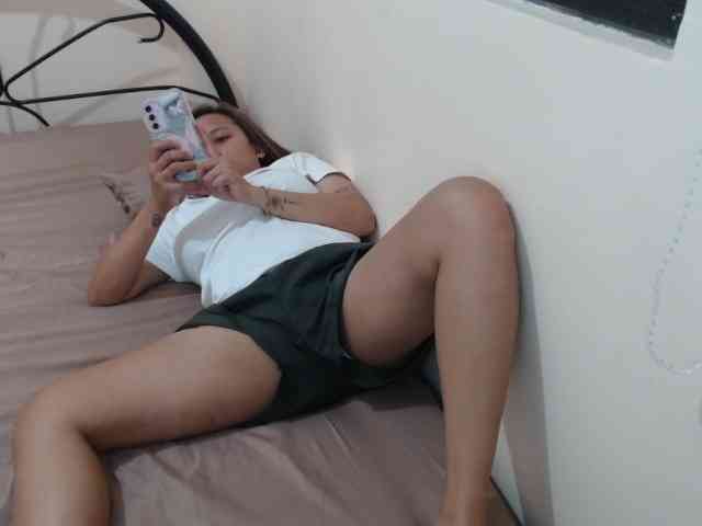 NewAsianHottie webcam