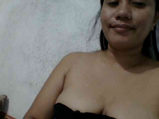 Hotthea23 Live Webcam on BongaCams