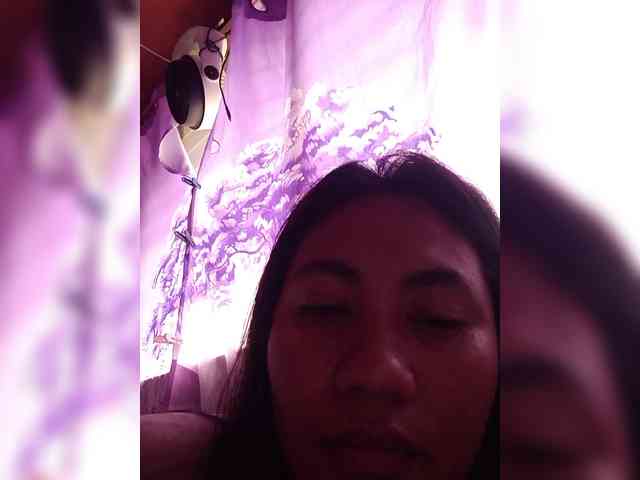 Hotthea23 webcam