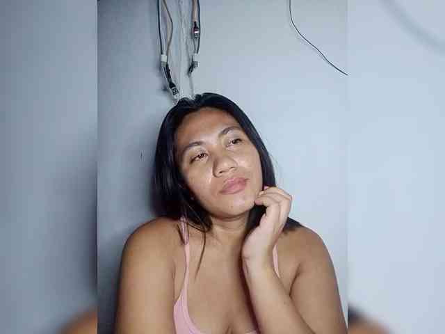 Hotthea23 webcam
