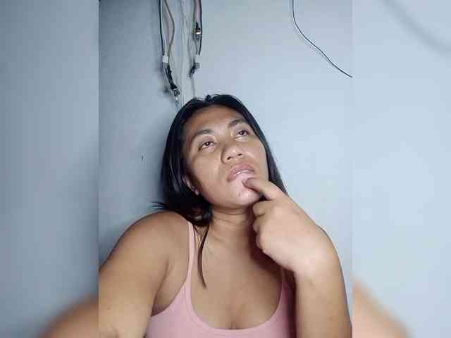 Hotthea23 webcam