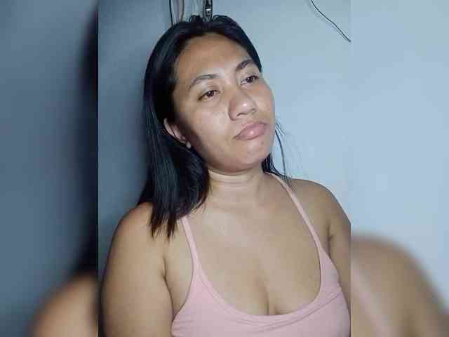 Hotthea23 webcam