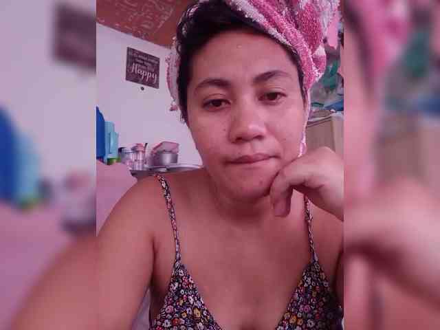 Hotthea23 webcam