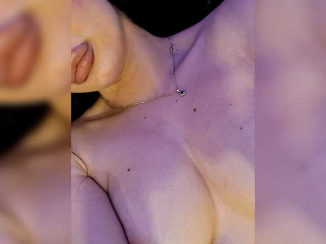 Lexy8 on BongaCams