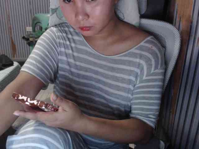 sweetdreamslea webcam